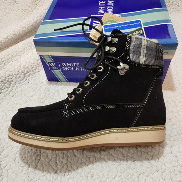 NEW WHITE MOUNTAIN Shoes Women's Thyme Moc-toe Boot Black Suede size 7.5 Wide - Picture 3 of 8